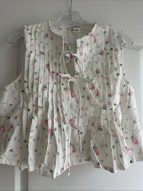 La Laine White Floral Pintuck Tie-Front Camisole